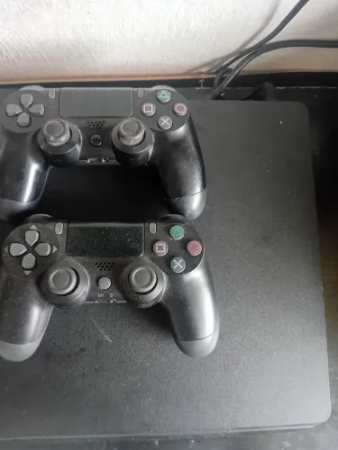 Vendo ps4 slim