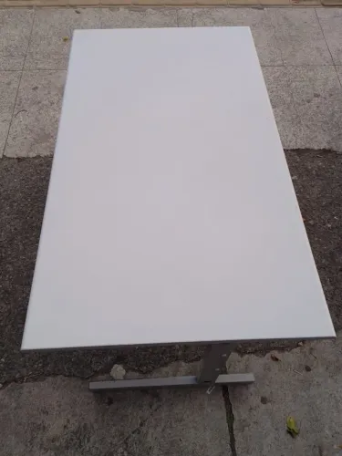 Mesa Branca Pé de Ferro Para Escritório 1,40m