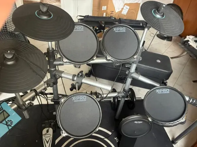 Bateria Eletrônica - C. Ibanez X-Pro Ed. 44 c/ upgrade de bumbo e cases - trocas com volta
