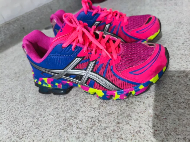 Tênis Asics modelo gel sendai tamanho 37