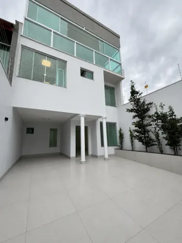 Imóvel para aluguel possui 650 metros quadrados com 6 quartos em Jardim América - Goiânia