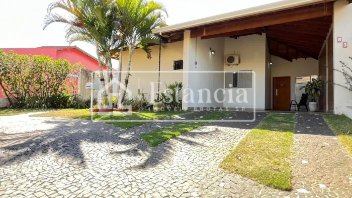 Casa para Venda em Brotas, Lagoa Dourada, 4 dormitórios, 2 suítes, 4 banheiros, 4 vagas