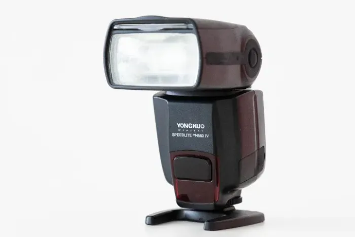 Flash Yongnuo YN560-IV com Rádio 2.4GHz