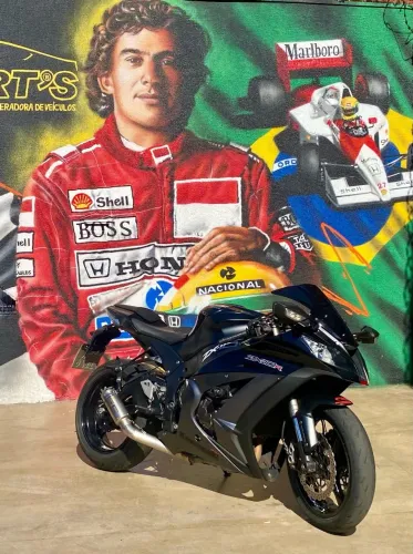 VENDO OU TROCO KAWASAKI NINJA ZX R10 1000 ABS