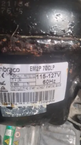 Motor compressor de geladeira 1/5, vendo.