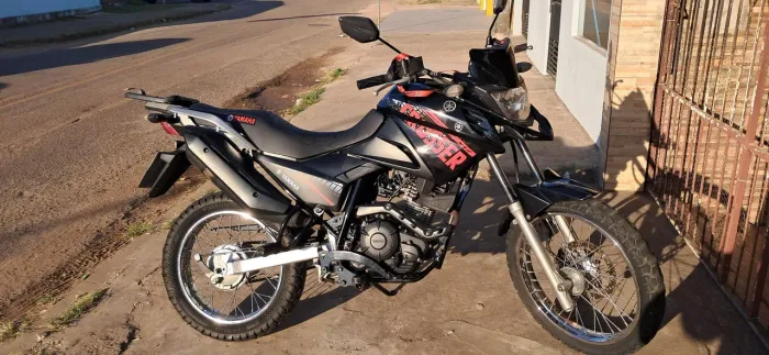 Vendo ou troco Yamaha Crosser