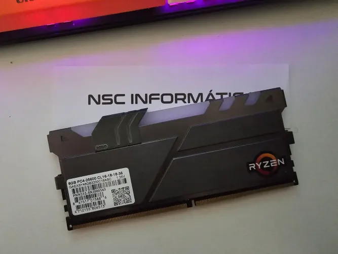 PENTE DDR4 GEIL EVO X II AMD EDITION RGB GAEXSY48GB3200C16ASC DIMM 8GB A 3.200MHZ [USADO]