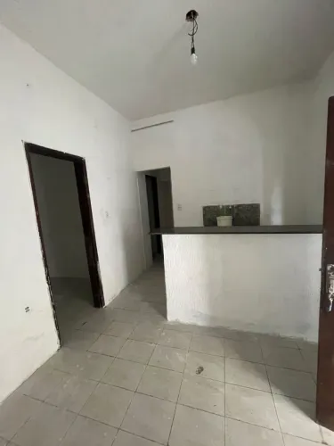 Casa pra alugar próx a Maria Quitéria queimadinha