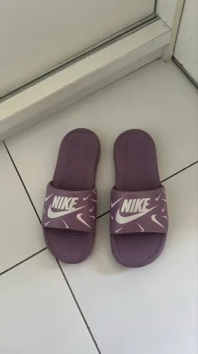 Chinelo slide NIKE