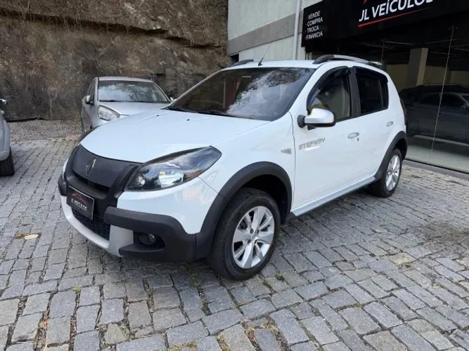 Renault Sandero Stepway Hi-power 1.6 8V 5P 2013