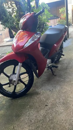 Vendo - 2014 Honda Biz 125 Es