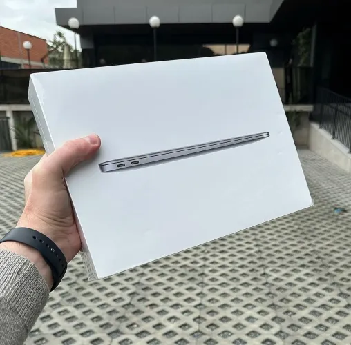 MacBook Air M1 - 256GB SSD 8GB Ram - Space gray (1 ano de garantia)