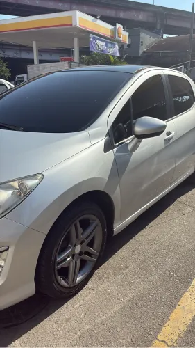 Peugeot 308 Allure 2.0 Flex 16V 5P Aut. 2013