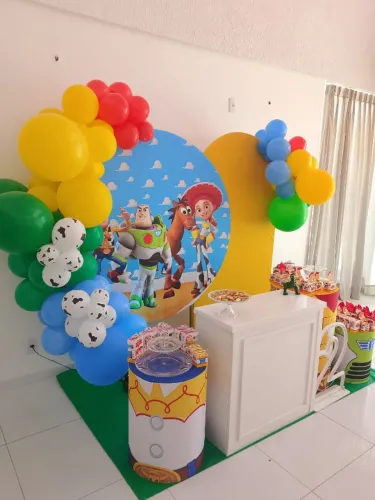 Decoração para Festas e Aniversários com Montagem
