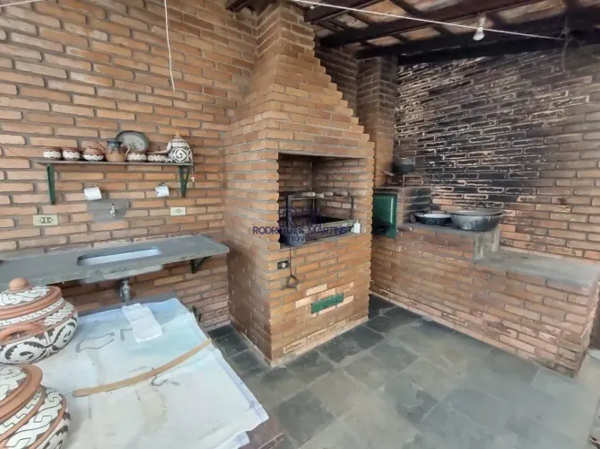 Casa à venda com 03 quartos no bairro Caiçara