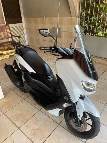 Nmax 160 muito conservada