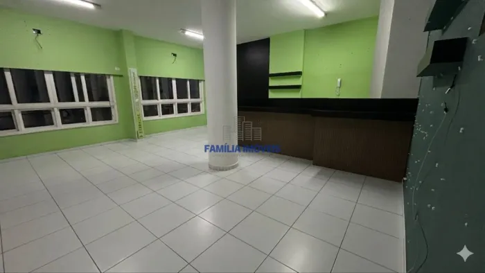 Sala Comercia à venda 50m² no Gonzaga Santos/SP