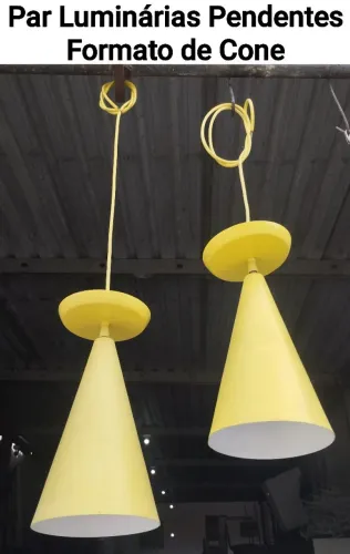 Par Luminárias Pendentes no Formato de Cone