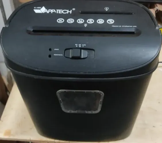 Fragmentadora de papel com cesto, 110v, C1000, App-Tech