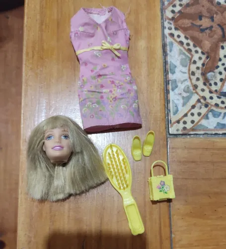 Barbie pretty flowers 1999