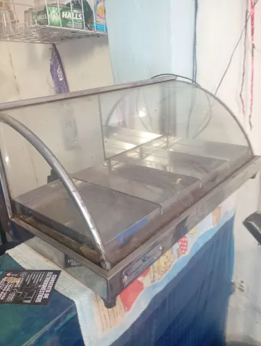 Vendo estufa 4 bandejas e carrinho burro sem rabo