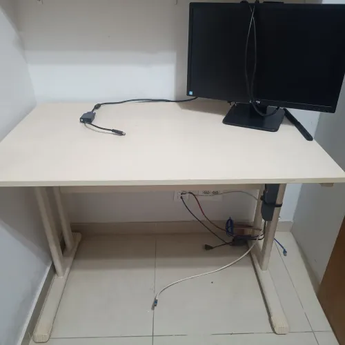 Mesa secretária/ escritório