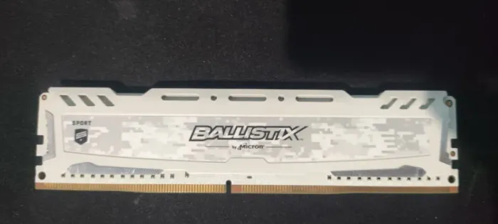 ? Memória RAM Ballistix by Micron 4GB DDR4 2666MHz