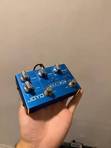 Vendo pedal Maximum overdrive Joyo 