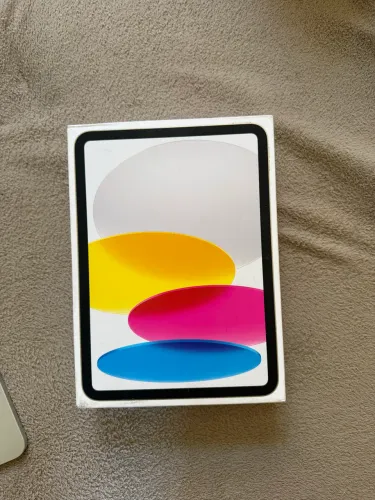 iPad (A16) - Wi-Fi