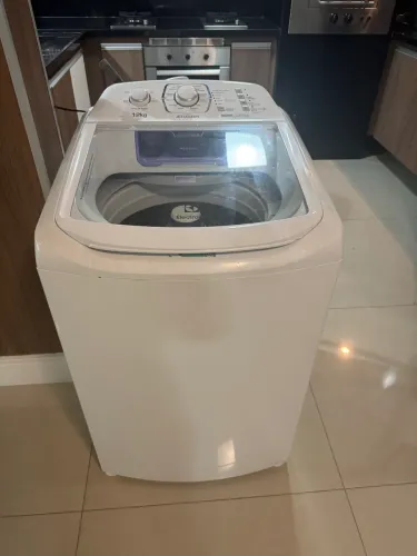 Máquina Electrolux 12 kilos