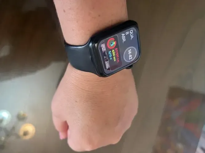 Apple Watch SE 2 82%