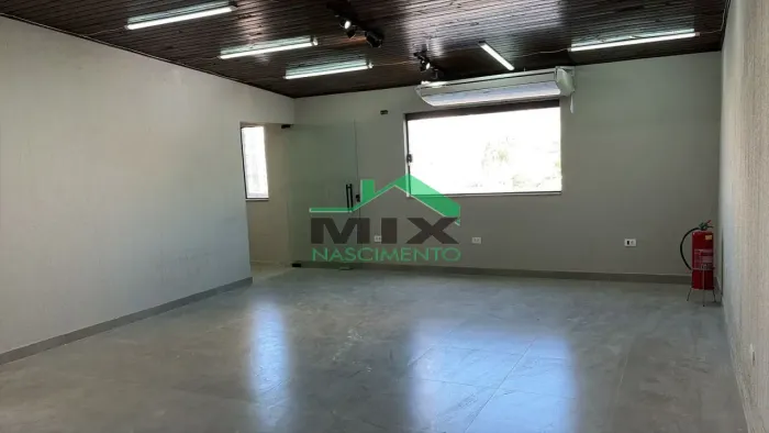 Prédio comercial 3 andares à venda  | 14 salas + salões | Próx. ABC Plaza | Ideal p/ empre