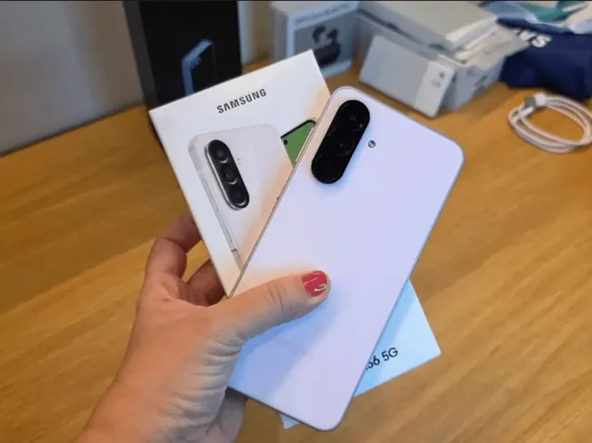 Galaxy A56 5G 256GB - Pouco Uso, Estado de Novo!