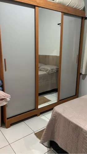 Vende se guarda roupa casal
