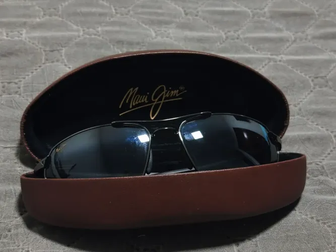 Óculos Maui Jim - Ótimo estado, com caixa