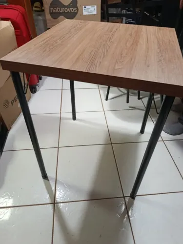 CONJUNTO MESAS COM CADEIRAS