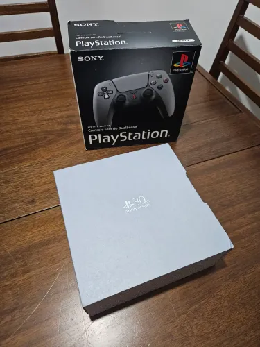 Controle PS5 DualSense 30 Anos