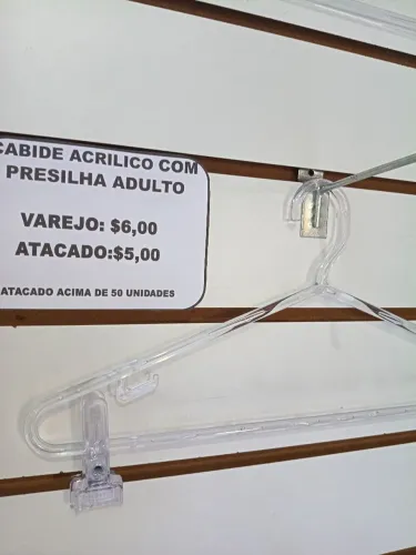 Cabide acrilico com presilha NOVOS