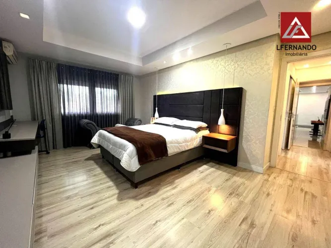 Casa com 3 dormitórios sendo 3 suítes à venda, 268 m² por R$ 1.550.000 - Velha - Blumenau/