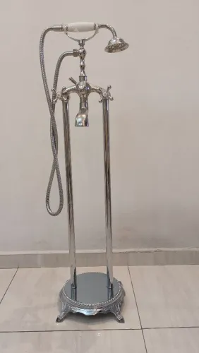 Misturador de banheira retrô