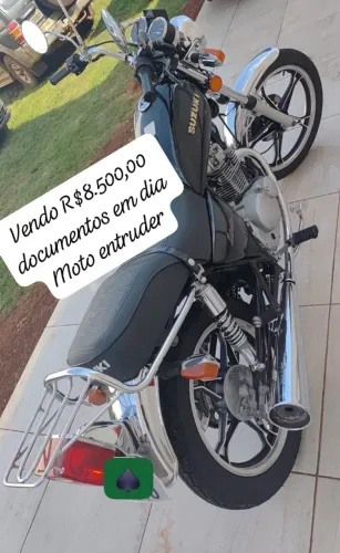 Suzuki Intruder