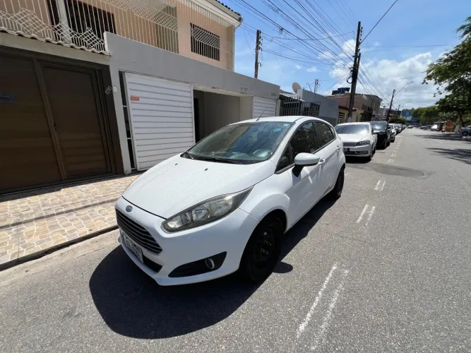 Ford Fiesta 1.5 16V Flex Mec. 5P 2014