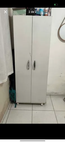 Multiusos / guarda roupa