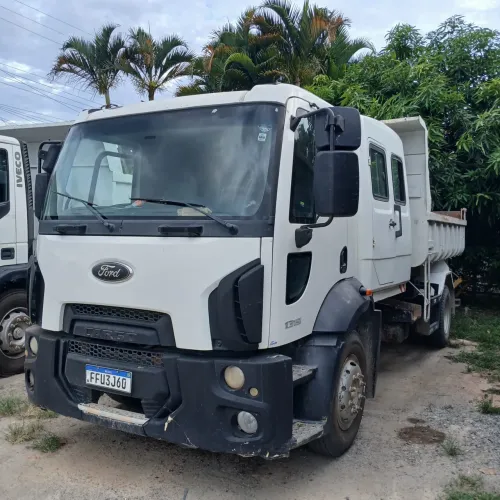 CAMINHÃO TOCO CAÇAMBA FORD CARGO 1319