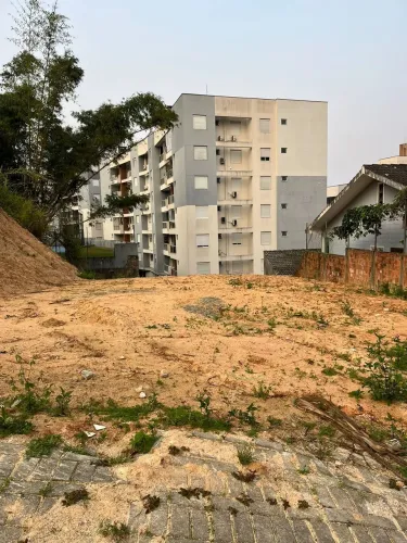 Terreno em Forquilhinhas São José