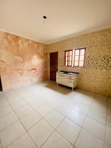 CASA TÉRREA À VENDA EM SUZANO ? EXCELENTE LOCALIZAÇÃO