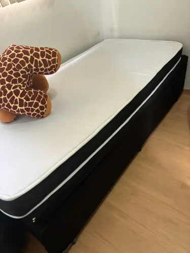 Cama box solteiro com baú 