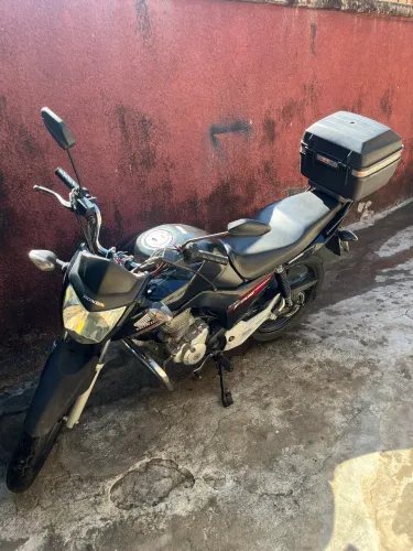 Honda/CG 160 Fan ESDi 2017 + baú + revisão em dia