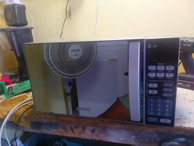Mícroondas espelhado Semi-novo