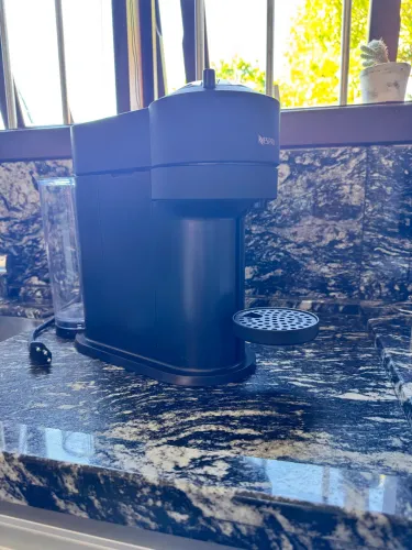Vendo máquina Vertuo Next pouquíssimo usada!!